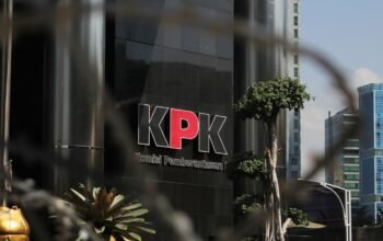 OTT KPK di Purwokerto: Rektor Unsoed Akhmad Sodiq Beserta 13 Orang Lainnya Ditangkap