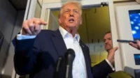Trump Klaim Iran Mohon-Mohon kepada AS Batalkan Serangan