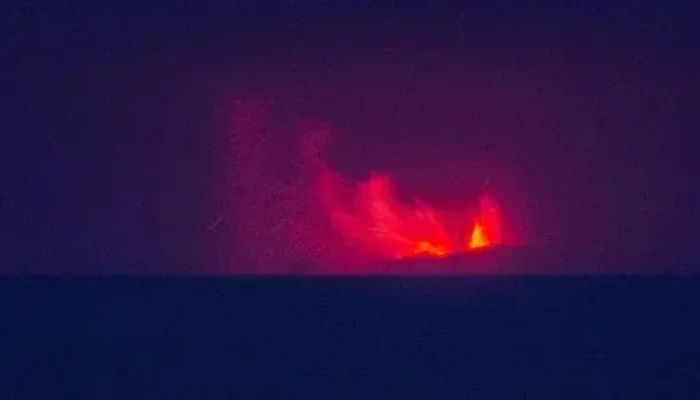Abu Vulkanik Anak Krakatau Capai Jakarta, Bandara Soekarno-Hatta Ditutup Sementara